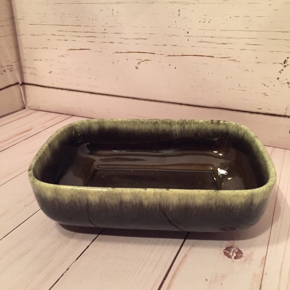 Hull Green Planter - Picture 1 of 3